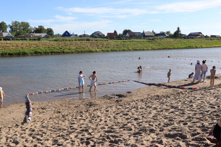 На территории пляжа парка «Кондурча» официально открылся купальный сезон