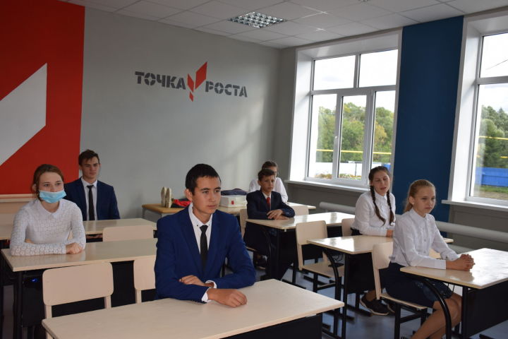 К началу нового учебного года в школах татарстанских сёл откроются 117 центров «Точек роста»