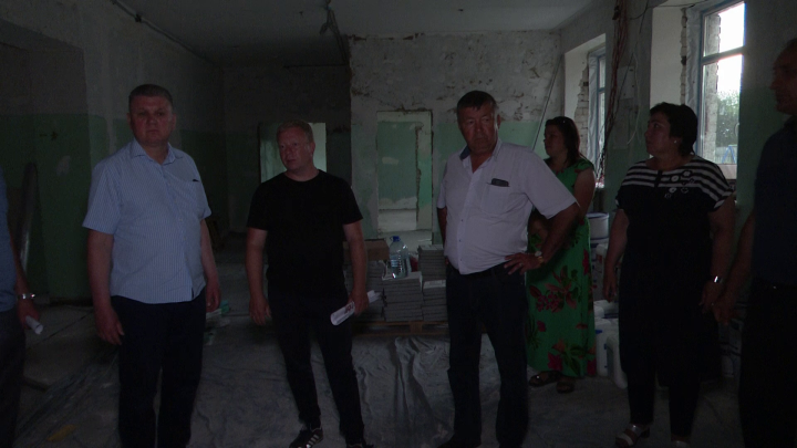 В Биляр-Озерской школе идут к завершению работы по капремонту