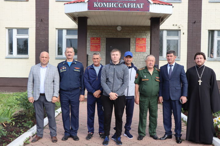 Трое нурлатцев направлены на службу по контракту для участия в спецоперации на Украине