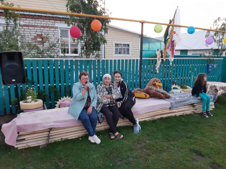 В Степном Озере Нурлатского района возобновили вечерние уличные посиделки