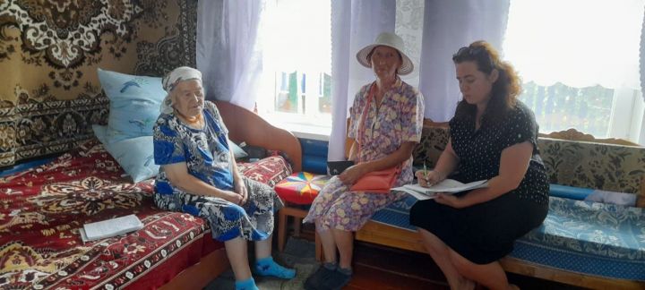 В КЦСОН «Гармония» Нурлатского района провели контроль качества предоставления соцуслуг