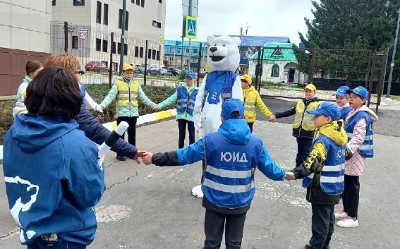 Нурлатским школьникам рассказали о правилах безопасного поведения на дороге