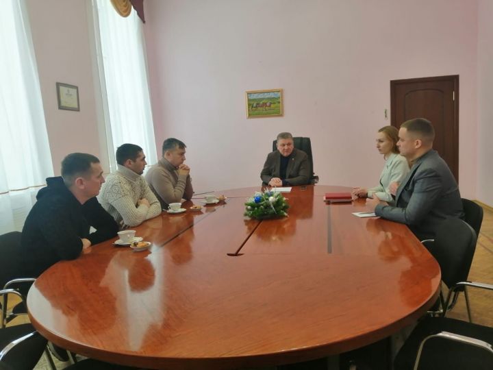 Нурлат посетил заместитель директора ГИСУ