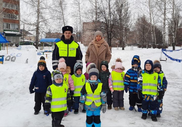 Нурлатские дошкольники закрепили знания по ПДД