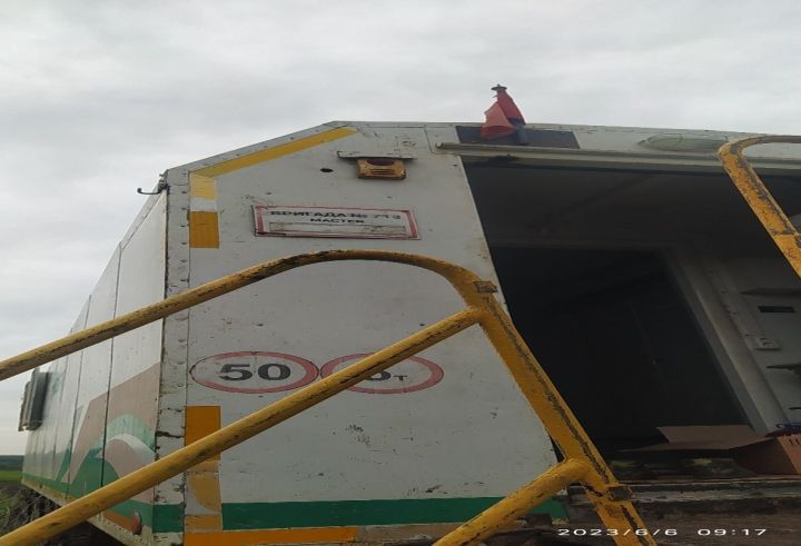 Сотрудники 73 ПСЧ проводят проверку соблюдения пожарной безопасности вагон-домиков
