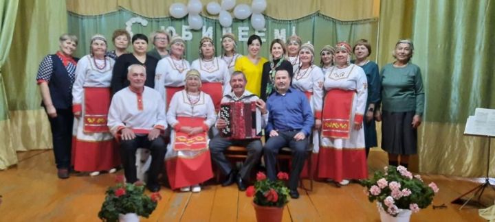 В Нурлатском районе отметили юбилей известного баяниста Василия Абрамова