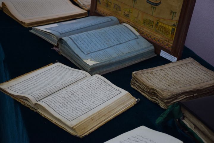 Нурлатцев приглашают принять участие в выставке «Религиозные книги – сокровища нации»