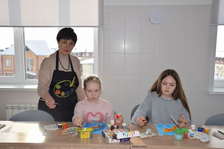 Для детей из семей мобилизованных нурлатцев провели мастер-классы