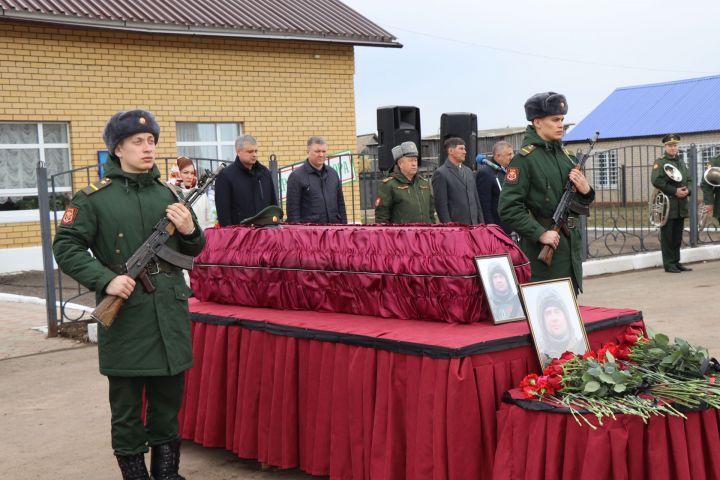 В Нурлате простились с участником СВО Селивановым Дмитрием