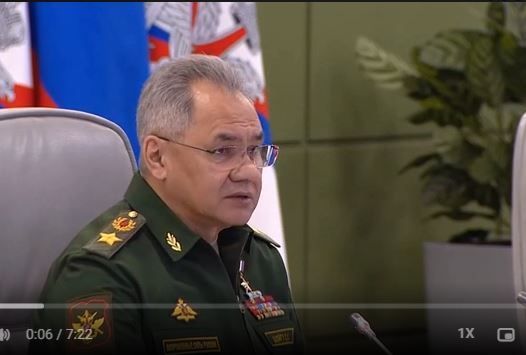 Сколько женщин-военнослужащих находятся сейчас в зоне СВО рассказал Шойгу