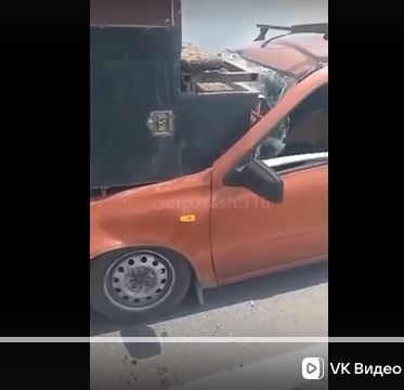 В Татарстане произошло массовое ДТП из-за густого дыма от горящей травы