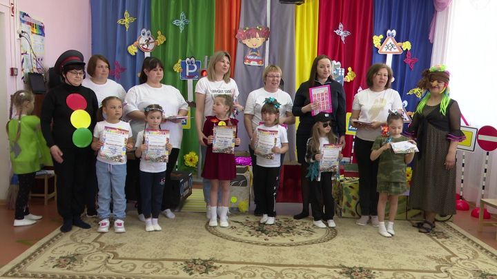 В Нурлате состоялся конкурс «Маленькая автоледи» среди воспитанниц дошкольных учреждений