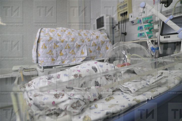 Татарстанские врачи помогли появиться на свет тройне