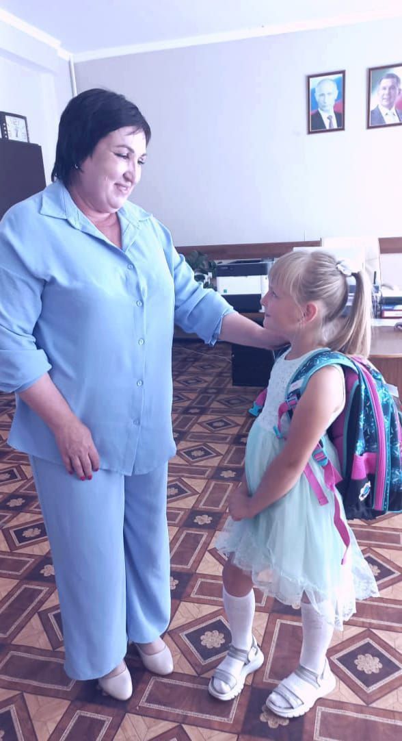 В Нурлате продолжается акция «Помоги собраться в школу»