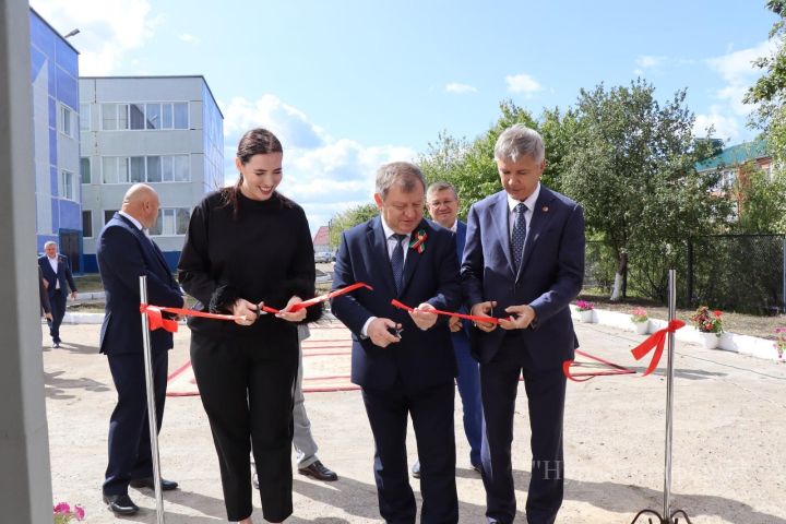 В Нурлате торжественно открылся молодежно-подростковый клуб
