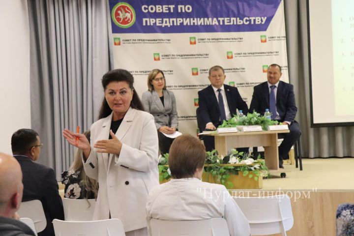 Очередная встреча Дамира Ишкинеева с предпринимателями состоялась в Центре творчества «Килэчэк»