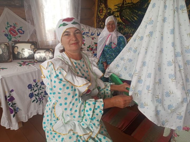 Жители Кичкальни благодарны Алие Хисамовой за культурную жизнь села