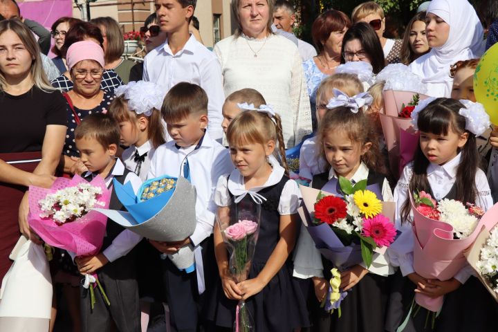 Стартует вторая волна записи в первый класс