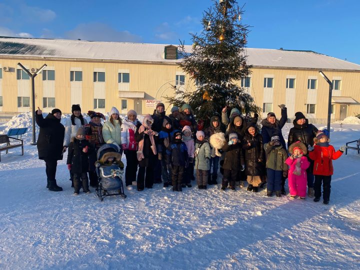 Новогодние каникулы активно проводят жители всех микрорайонов города Нурлат