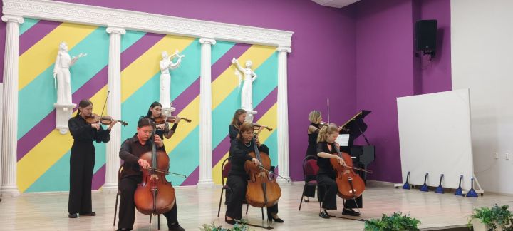 В детской школе искусств «Сэлэт» прошел праздничный концерт «Осенняя мелодия»