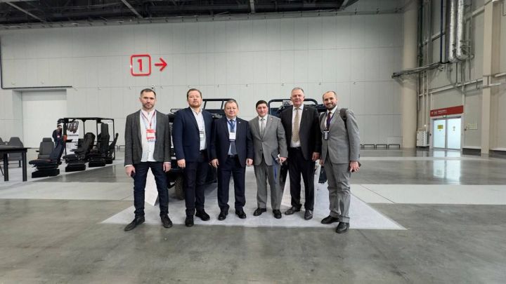 Дамир Ишкинеев принял участие в итоговой коллегии Минпромторга Татарстана