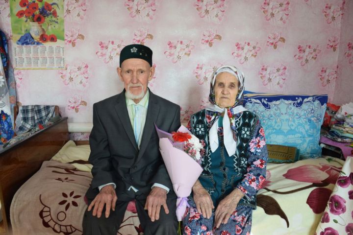 Долгая и счастливая жизнь: история супругов Галиуллиных, проживших в браке 65 лет