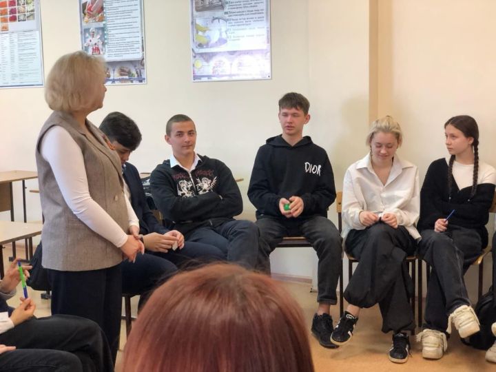«Неделя психологии» в Нурлатском аграрном техникуме: учимся работать в команде