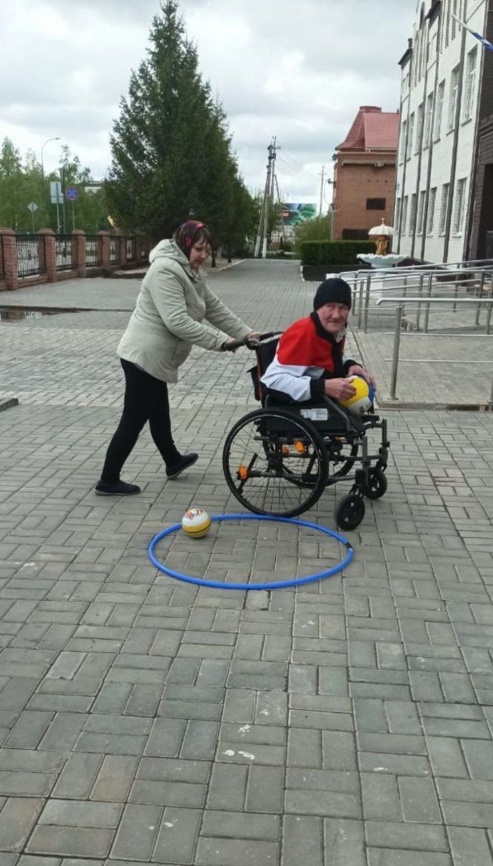 «Весёлое колесо»: активный досуг для пожилых людей в Нурлатском районе