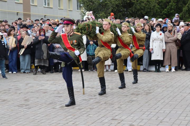 В Нурлате прошел парад Победы