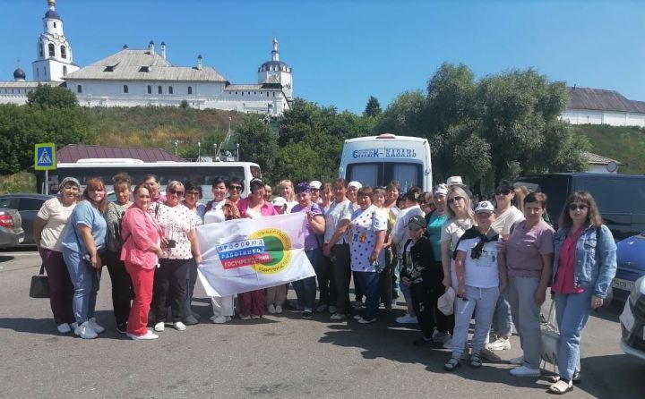 Социальные работники Нурлата принимают поздравления в свой праздник