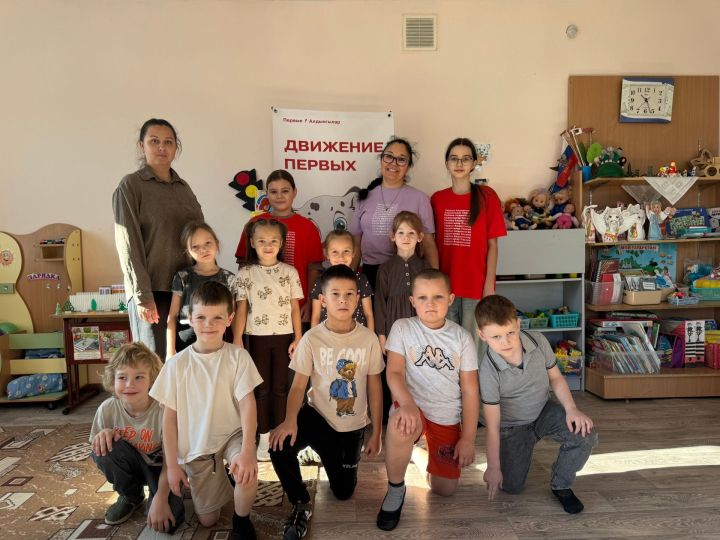 «Первые» Нурлата провели зарядку для малышей из «Родничка»