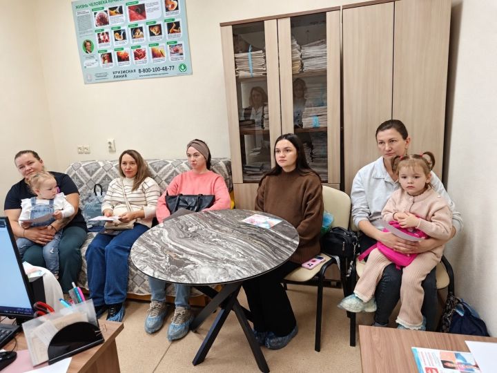 Будущим мамам Нурлата рассказали о дыхательной гимнастике и льготах