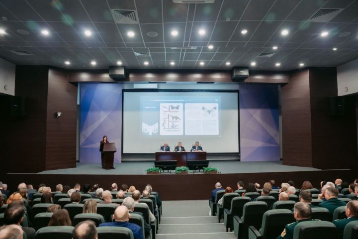 Двуязычный формат и научная основа: в Татарстане представлено новое издание Красной книги