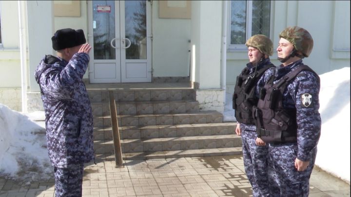 Патриоты Нурлата, которые первыми принимают тревожный вызов, отметят десятилетие Росгвардии РФ