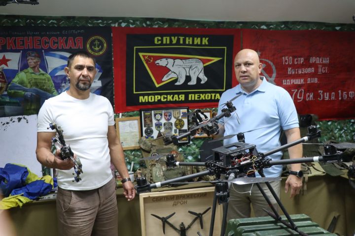 В фонде «Все для Победы Нурлат» восстанавливают трофейные беспилотники противника