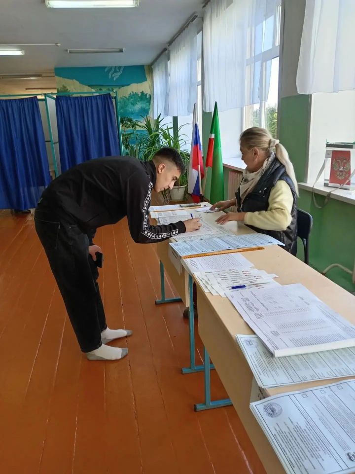 Молодежь Степного Озера активно участвует в выборах депутатов Госдумы