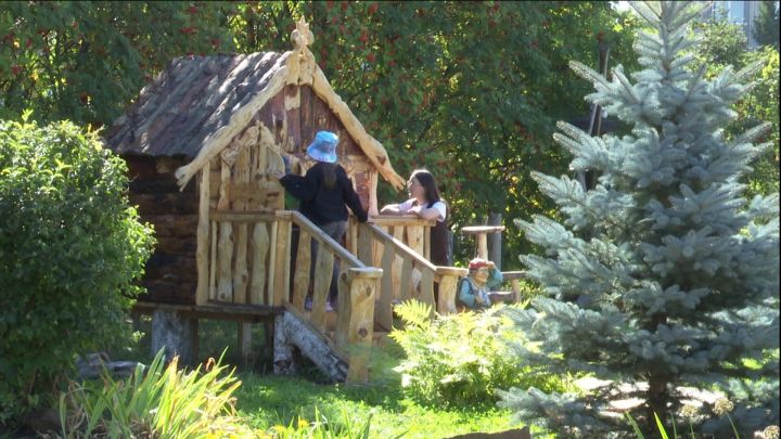 Малыши детского сада “Родничок” прошлись по “Экотропе”
