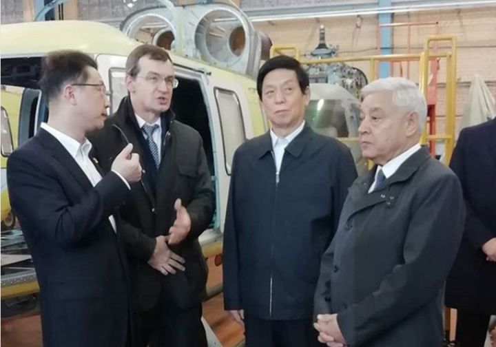 Глава законодательной власти Китая побывал на Казанском вертолетном заводе