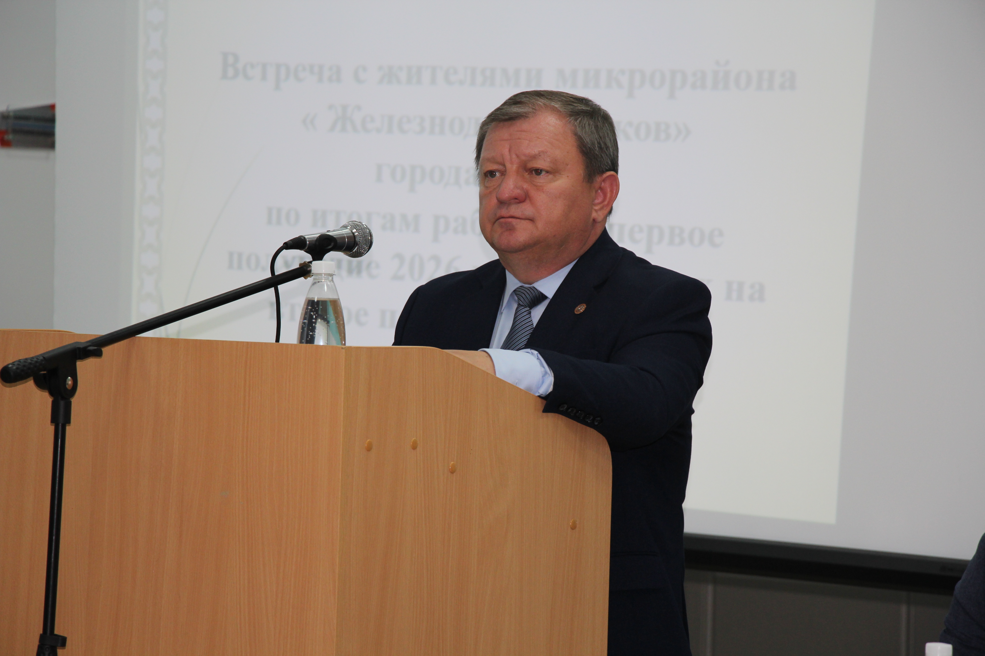Дамир Ишкинеев в ходе встречи ознакомил с итогами социально-экономического развития Нурлатского района