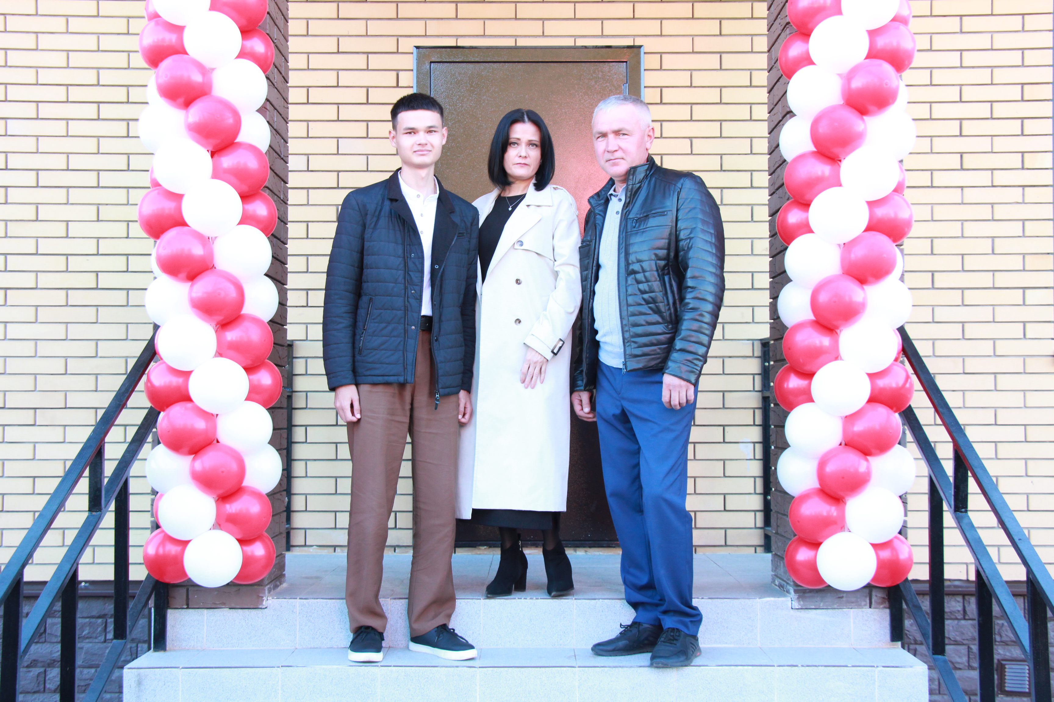 Мамыкта “ТНП-Зүзәйнефть”нең өч хезмәткәренә яңа йортлардан ачкычлар тапшырылды