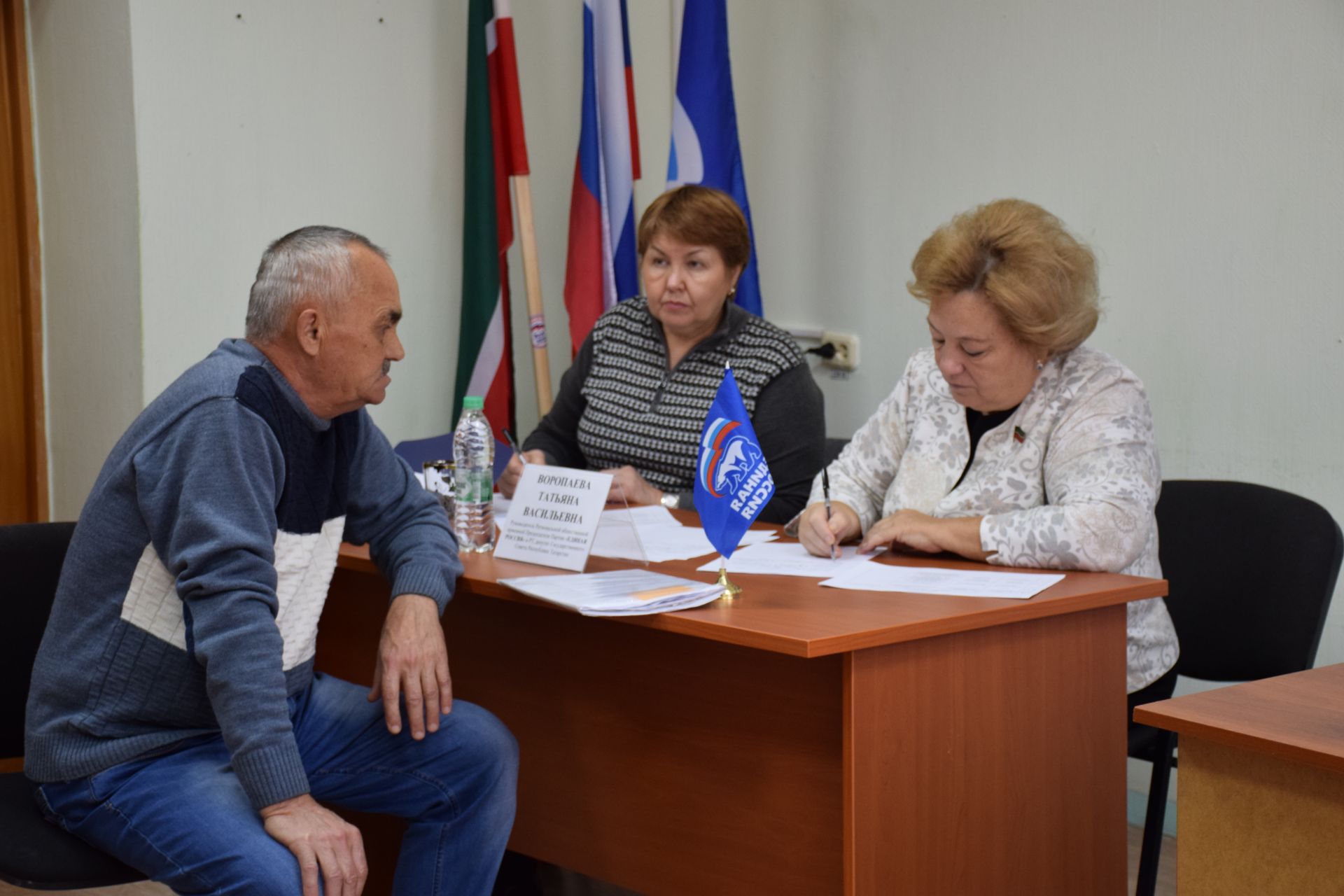Руководитель региональной общественной приемной партии «Единая Россия» Татьяна Воропаева провела личный прием граждан в Нурлате
