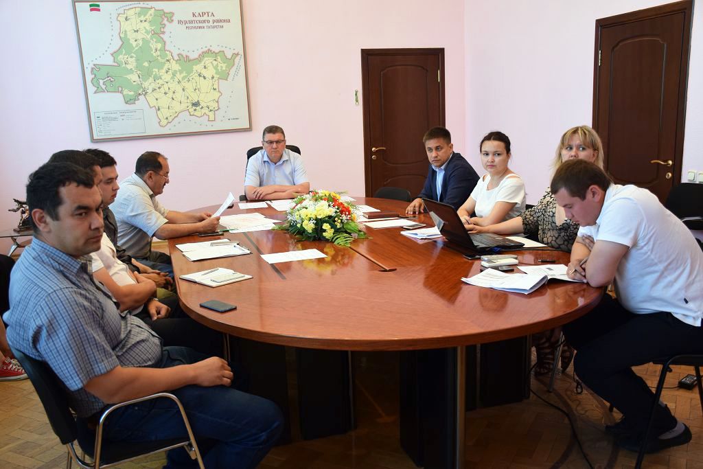 В Нурлате обсудили ход капремонта и строительства в городе и селах
