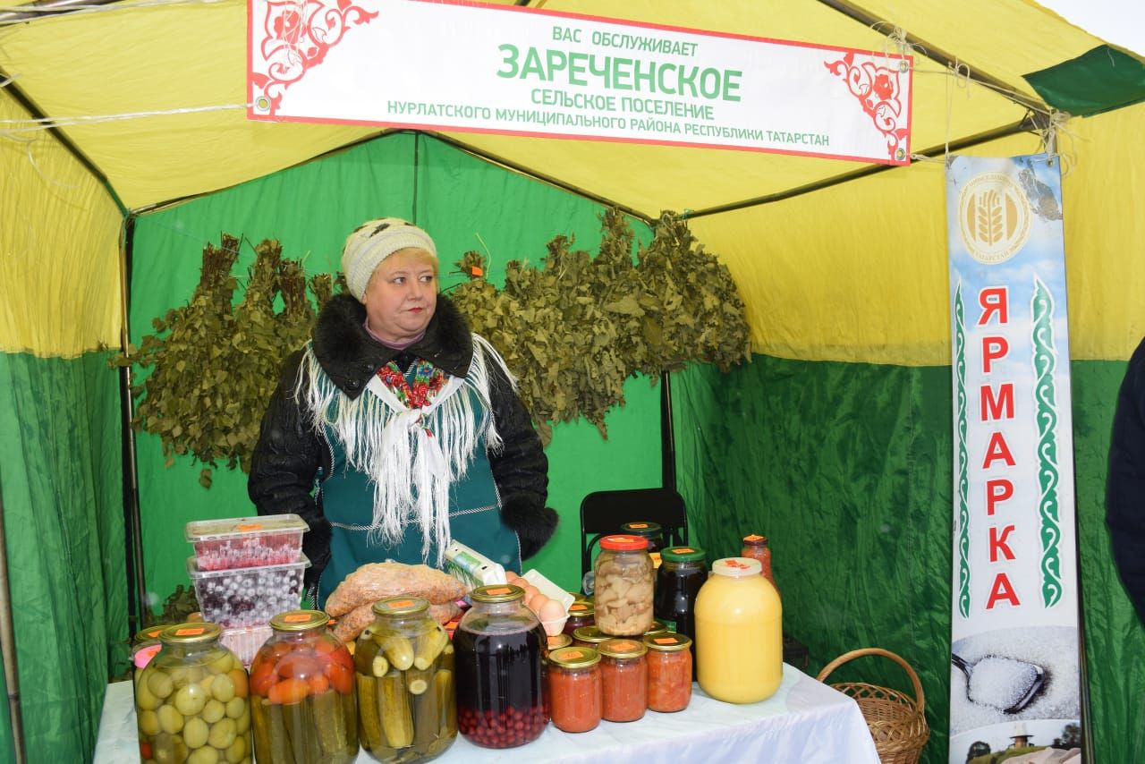 Нурлатцы встретили весну ярмаркой, весельем и спортивными состязаниями