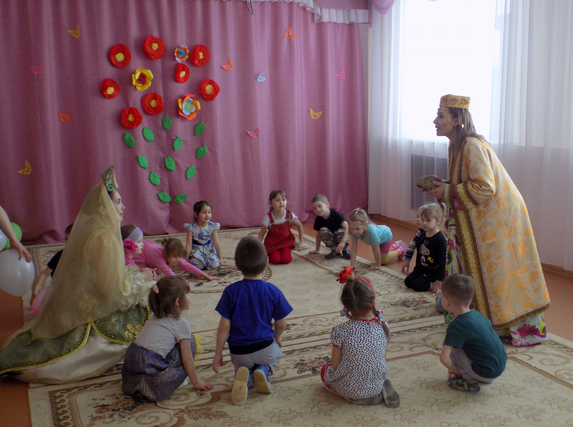 Дружный дом Нурлата продолжает дарить дошколятам праздник