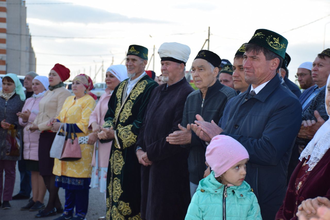 Погода в нурлате на сегодня. Погода в Нурлате. Погода в Нурлате на 10. Погода в Нурлате на 10 дней. Видео открытия мечети в Нурлате Миннегуль.