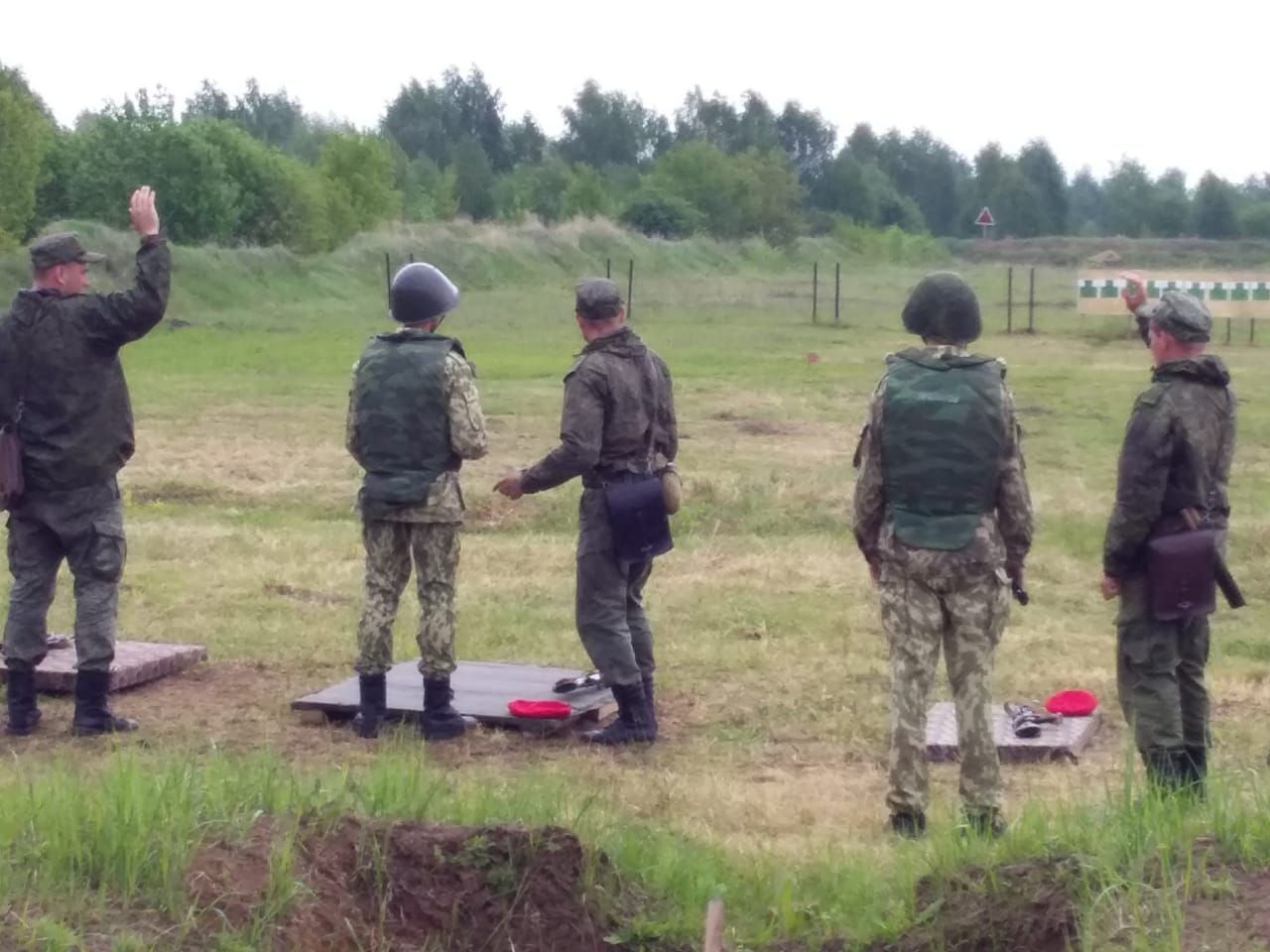 Юноши Нурлатского района принимают участие в стрельбах на базе Казанского высшего танкового училища
