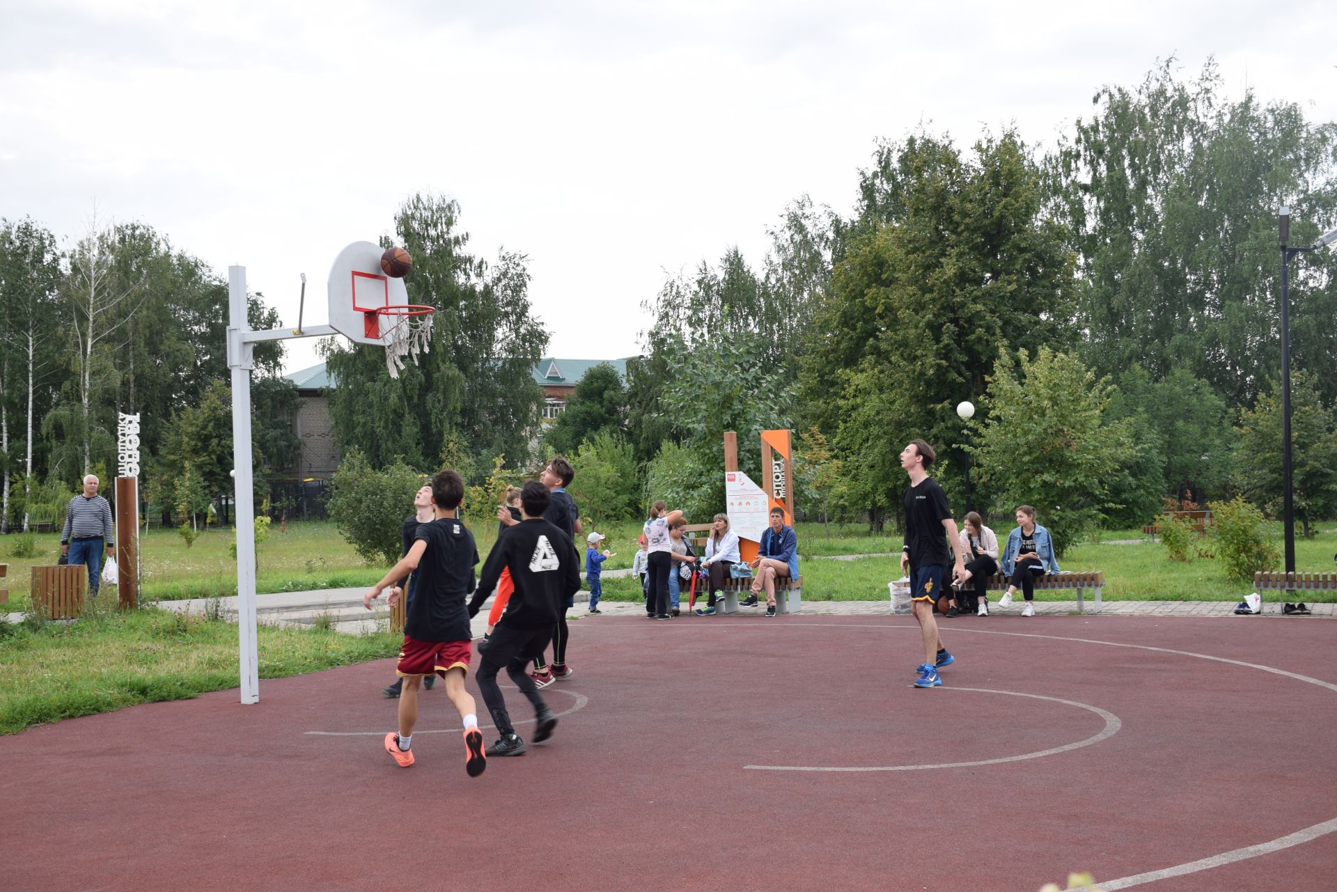 Нурлат: парк «Центральный» живет в спортивном духе