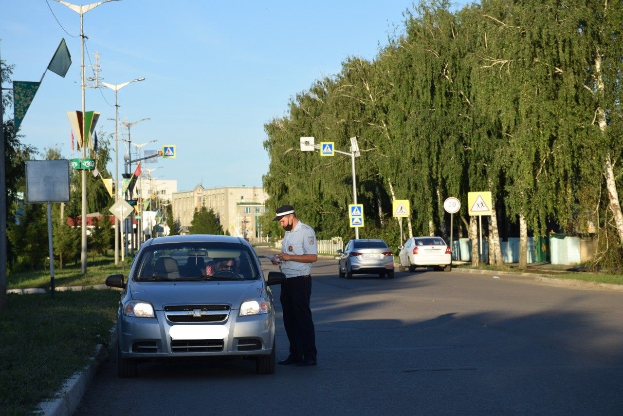 Нурлатские автоинспекторы провели совместный рейд с сотрудниками ГАИ из Казани