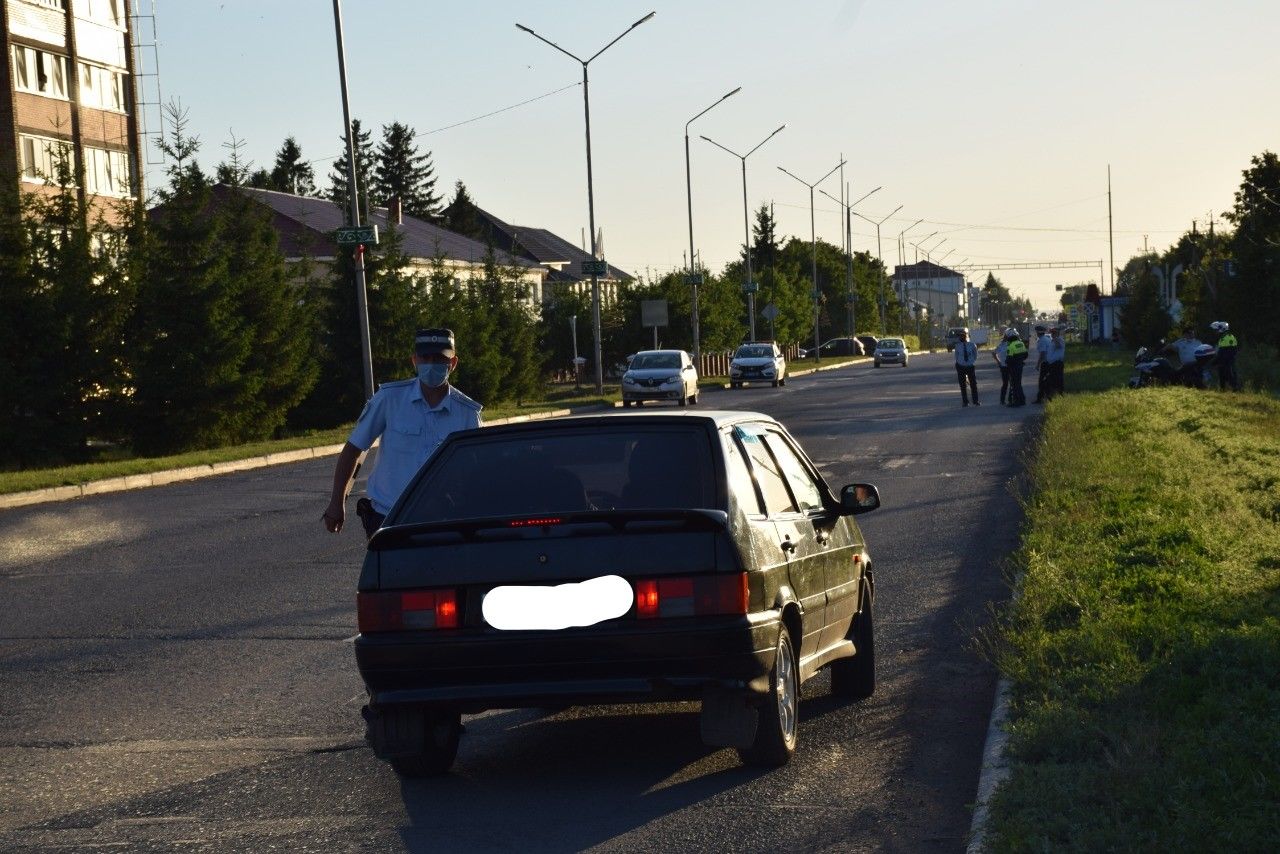 Нурлатские автоинспекторы провели совместный рейд с сотрудниками ГАИ из Казани